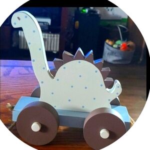dinosaur pull toy. great for  christmas gift or nursery
